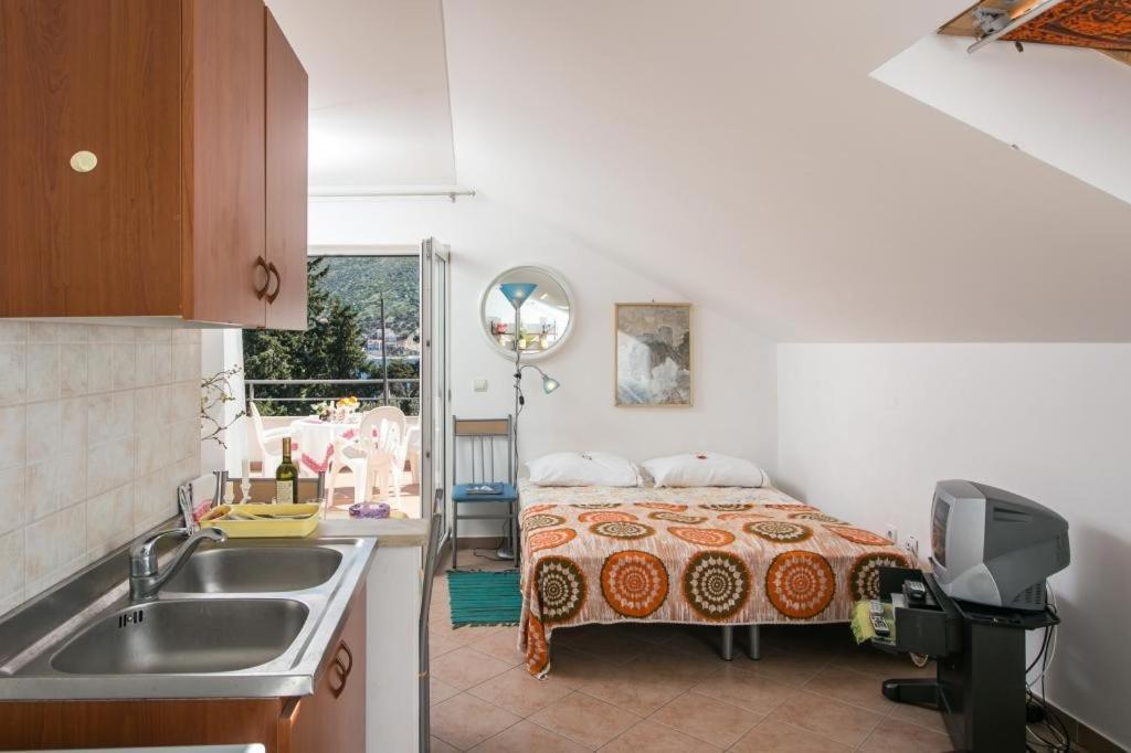 Tramonto Apartman *